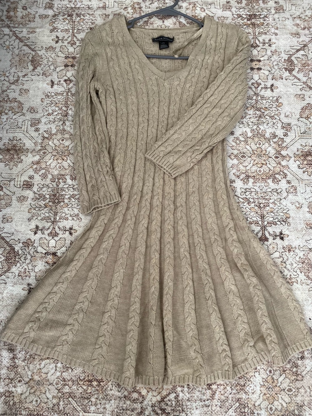 Jessica Howard Beige Cable-Knit V-Neck Long Sleeve Fit & Flare Dress